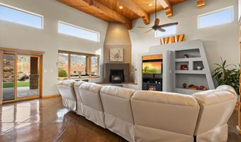 10711 MODESTO Ave NE, Albuquerque, NM 87122