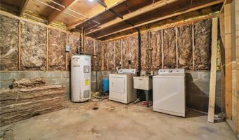 951 Swede Lake Trl SW, Backus, MN 56435