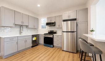892 BROADWAY #2, Bayonne, NJ 07002