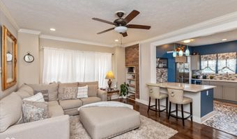 70 S 9th Ave, Beech Grove, IN 46107
