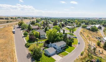 650 Highland St, American Falls, ID 83211