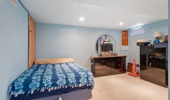 2719 E Tiffin Ave, Des Moines, IA 50317