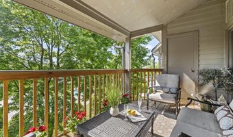 2002 QUAY VILLAGE Ct 202, Annapolis, MD 21403