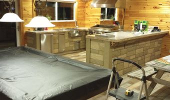 11 Bracket Cir, Charlestown, NH 03603