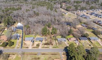 900 5th St, Benton, LA 71006