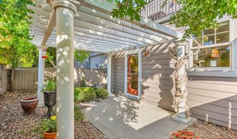 2216 Dollarhide Way, Ashland, OR 97520