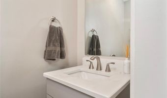 601 Hunting Hill Dr, Cumberland, RI 02864