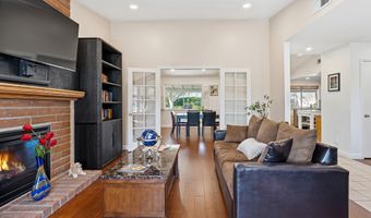 5731 Rainbow Hill Rd, Agoura Hills, CA 91301