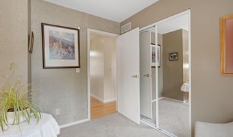3401 Woodview Pl, Columbus, OH 43220