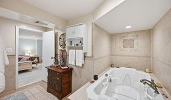 1116 N ROOSEVELT St N, Arlington, VA 22205