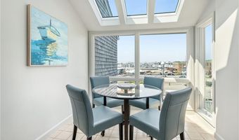 31 Coddington Wharf 24, Newport, RI 02840