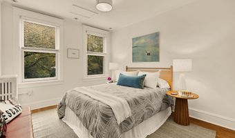 222 TENNESSEE Ave NE, Washington, DC 20002