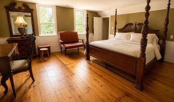 1 Smith Ln, Amherst, NH 03031