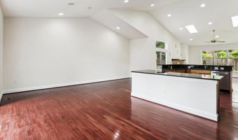 9915 ASHBURTON Ln, Bethesda, MD 20817