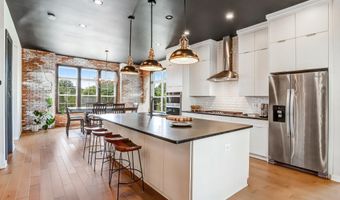 43404 FIFEVILLE Sq, Ashburn, VA 20148