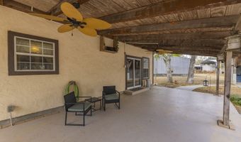 10863 La Vernia, Adkins, TX 78101