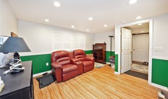 183 Paul Dr, Amherst, NY 14228