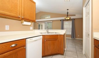 1052 ROYAL OAKS Dr, Apopka, FL 32703
