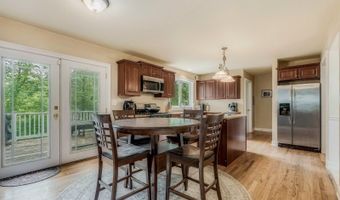 221 Sussex Ave, Andover, NJ 07860