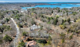 52 Clubhouse Dr, Bourne, MA 02532