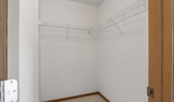 4146 Eisenhower Ln 4, Ames, IA 50010