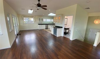 1886 St Louis Dr, Honolulu, HI 96816