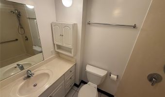 439 Keoniana St 504, Honolulu, HI 96815