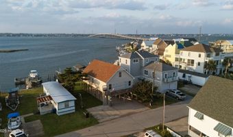 241 Moonlight Dr, Atlantic Beach, NC 28512