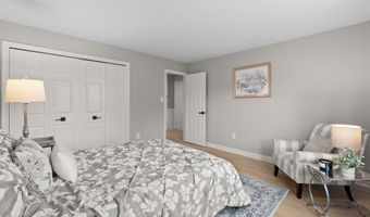 5190 BEDLINGTON Ter, Alexandria, VA 22304