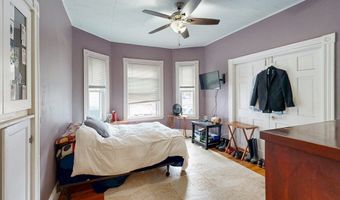 14 Bayard St, Boston, MA 02134