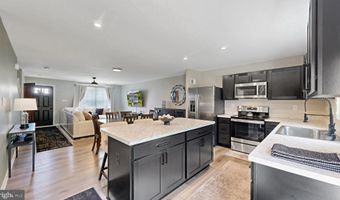 174 QUARTZ Dr, Dover, DE 19904