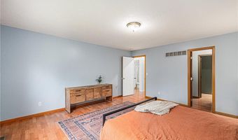 1105 Grove St, Baldwin City, KS 66006