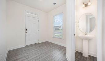 80 Nailsworth St, Angier, NC 27501