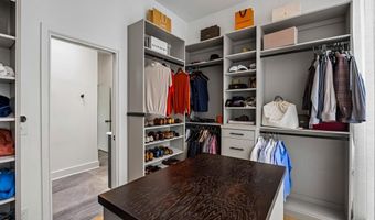 2460 Howell Mill Rd NW, Atlanta, GA 30318