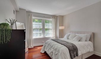 534 Beacon St 203, Boston, MA 02215