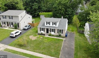 2921 SENAK Rd, Abington, PA 19001
