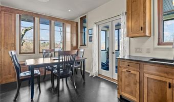 17 Jamaica Way, North Kingstown, RI 02852