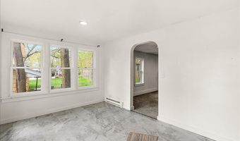 47 Wayne St, Allegan, MI 49010