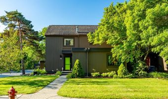 12 Haverhill Ct, Ann Arbor, MI 48105