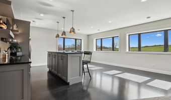 3047 SE Deer Run, Dyersville, IA 52040