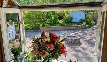 81 Union Ave, Amityville, NY 11701