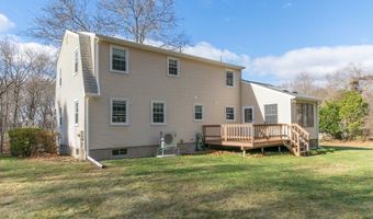 853 S West St, Agawam, MA 01030