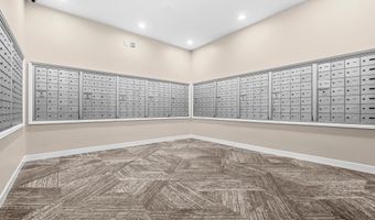 851 N GLEBE Rd 1419, Arlington, VA 22203