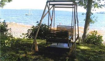 11 Tozier St, Belfast, ME 04915