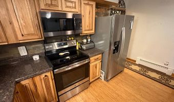 1105 Benton St, Albany, MO 64402