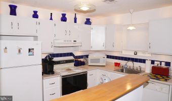 386 24TH St, Avalon, NJ 08202