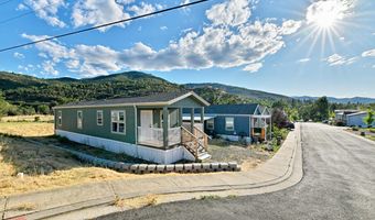 1 Corral Ln #54, Ashland, OR 97520