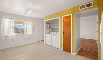 712 ESTANCIA Dr NW, Albuquerque, NM 87105