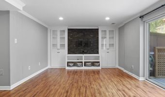 3390 WHIPPLE Ct, Annandale, VA 22003