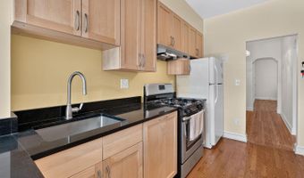 2520 41ST St NW, Washington, DC 20007